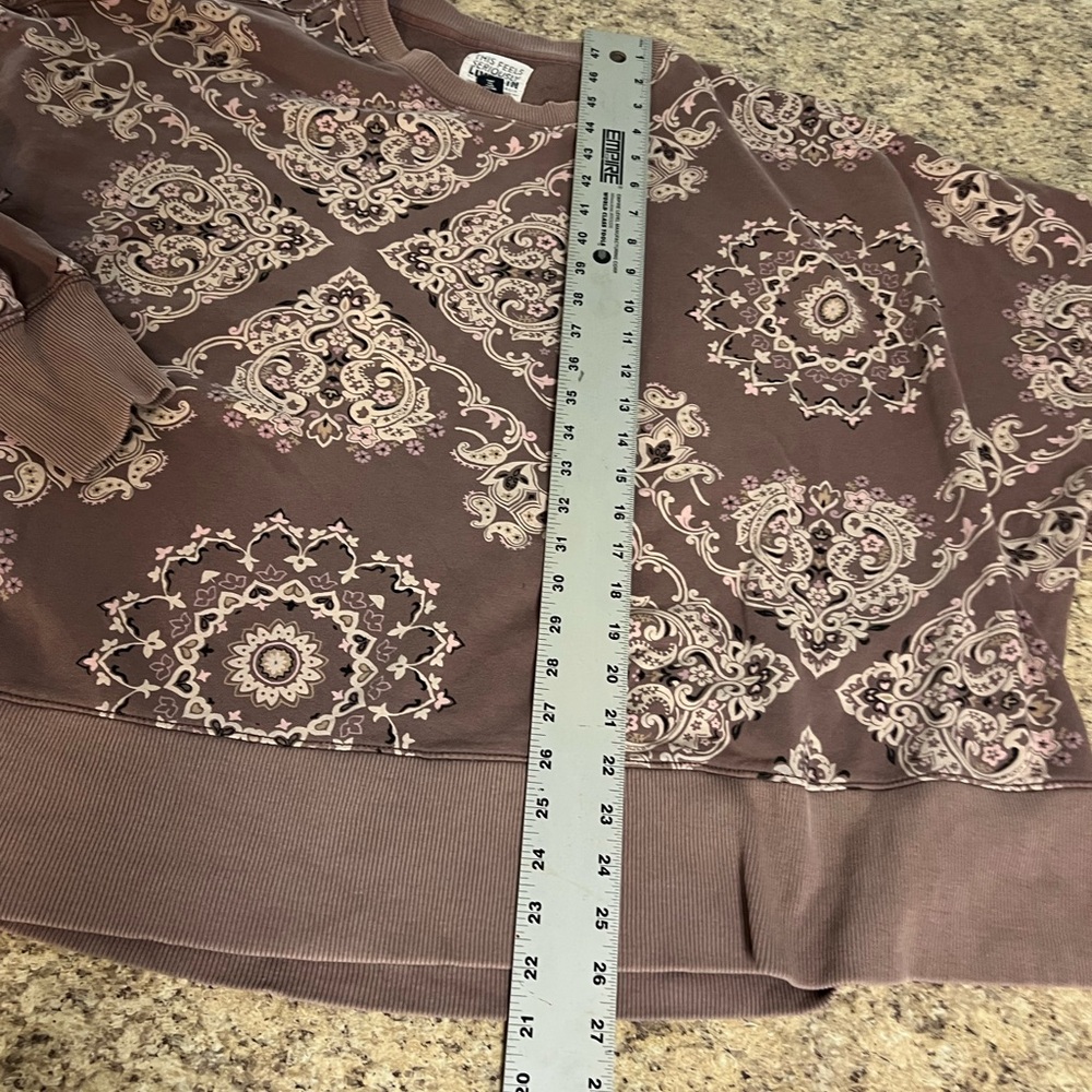 American Eagle Seriously lived in Dusty mauve Brown Paisley oversized sweatshirt - Picture 7 of 9